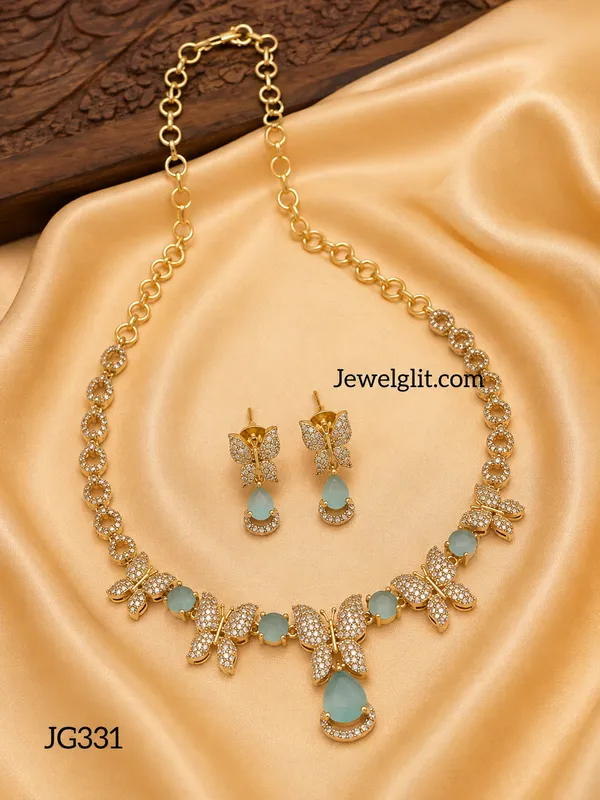 Sparkling_AD_Stone_ButterFly_Necklace_With_Earring.