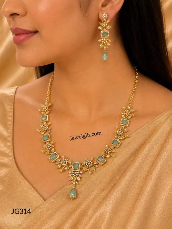 Sparkling_AD_Stone_Necklace_With_Earring.