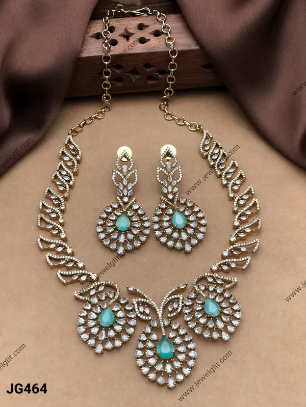 IMITATION_AD_STONE_SPARKLING_NECKLACE