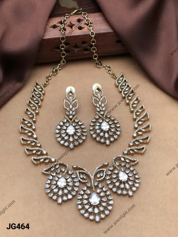 IMITATION_AD_STONE_SPARKLING_NECKLACE