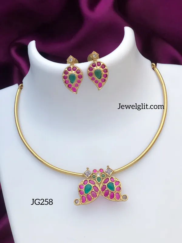 Imitation_Kemp_Stone_Necklace_with_Earring.