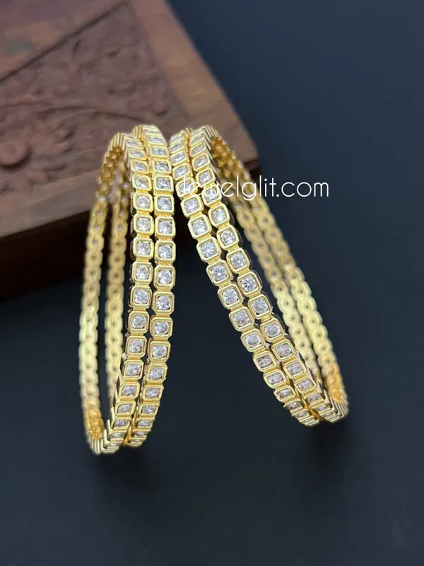Classic_Finish_Slim_Box_Bangle