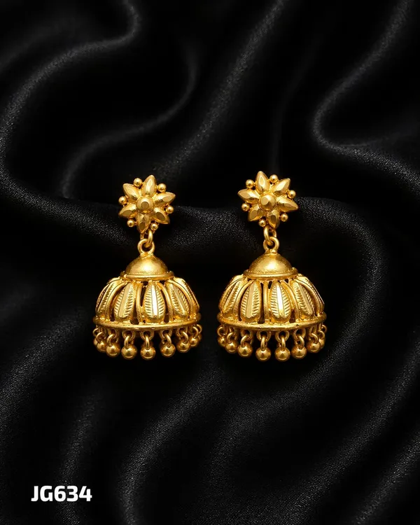 TRADITIONAL_GOLD_LOOK_JHUMKA