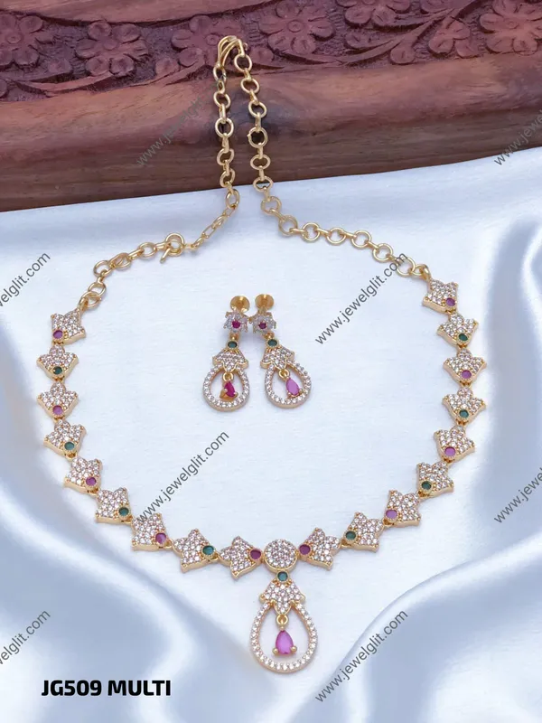 MICROPLATED_ELEGANCE_AD_STONE_NECKLACE_WITH_EARRING