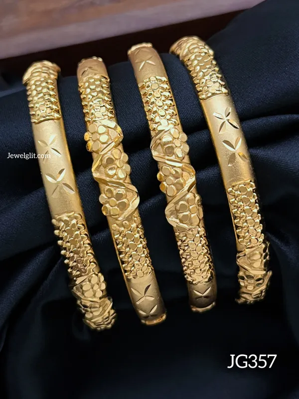Microplated_Forming_GoldLook_Bangle.