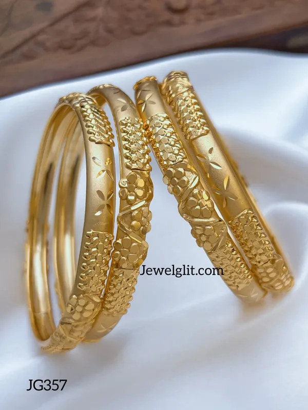 Microplated_Forming_GoldLook_Bangle.