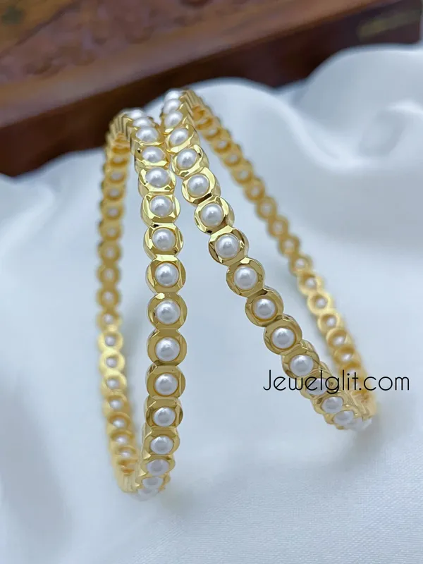 Classic_Pearl_Stone_Finish_Impon_Bangle