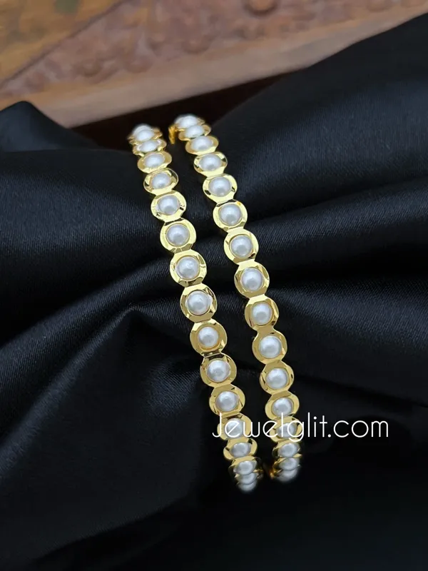 Classic_Pearl_Stone_Finish_Impon_Bangle