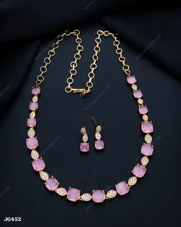 PINK_COLOUR_NECKLACE_WITH_EARRING