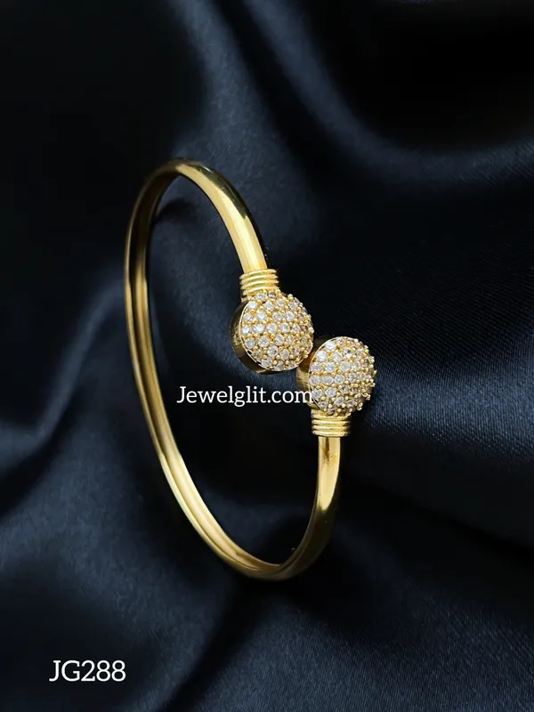 Pretty_American_Diamond_Stone_Bracelet.