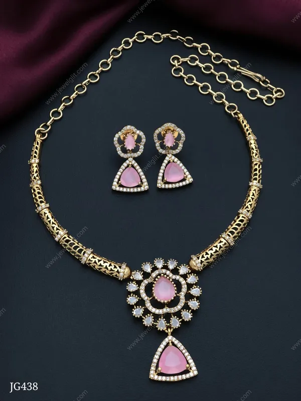 SPARKING_AD_STONE_NECKLACE