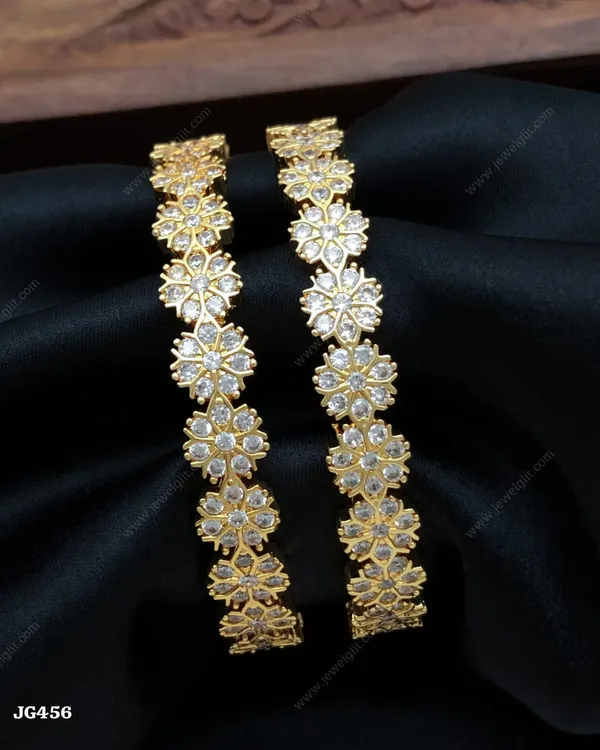 Sparkling_AD_Stone_Bangle