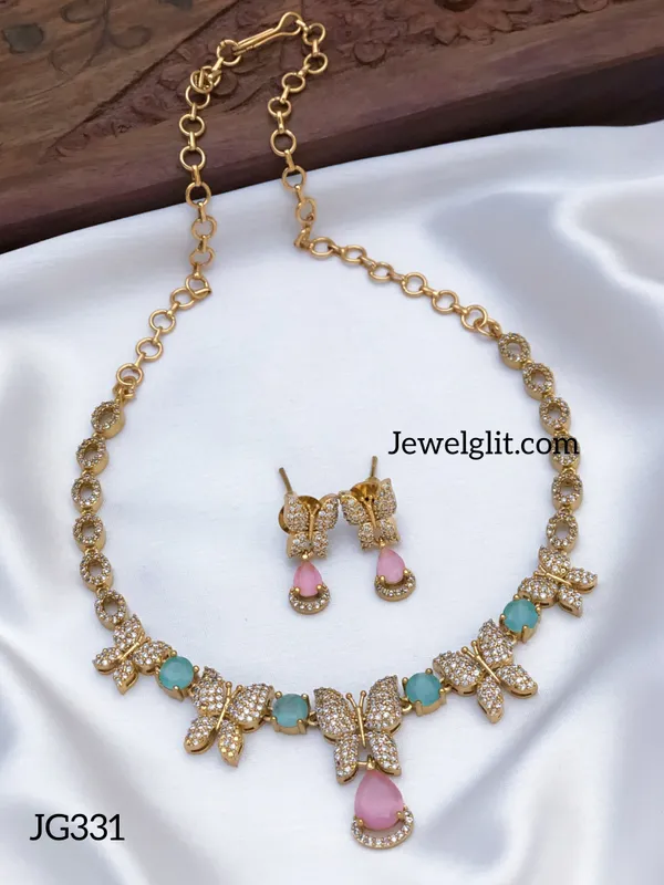Sparkling_AD_Stone_ButterFly_Necklace_With_Earring.
