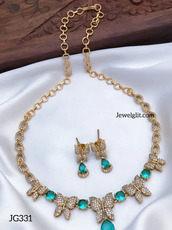 Sparkling_AD_Stone_Butterfly_Necklace_With_Earring.