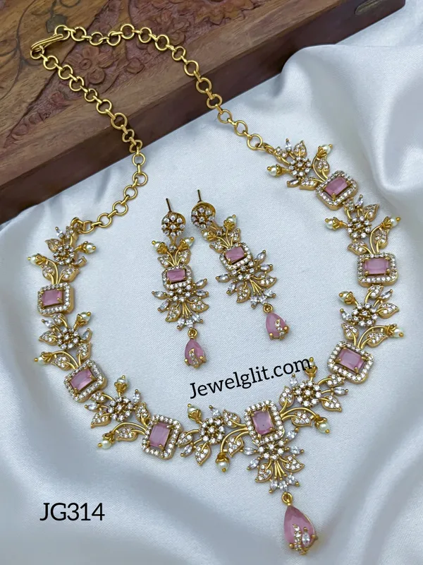 Sparkling_AD_Stone_Necklace_With_Earring.