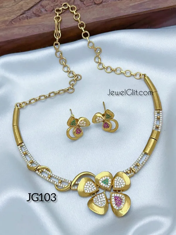Sparkling_AD_Stone_Necklace_With_Earring.
