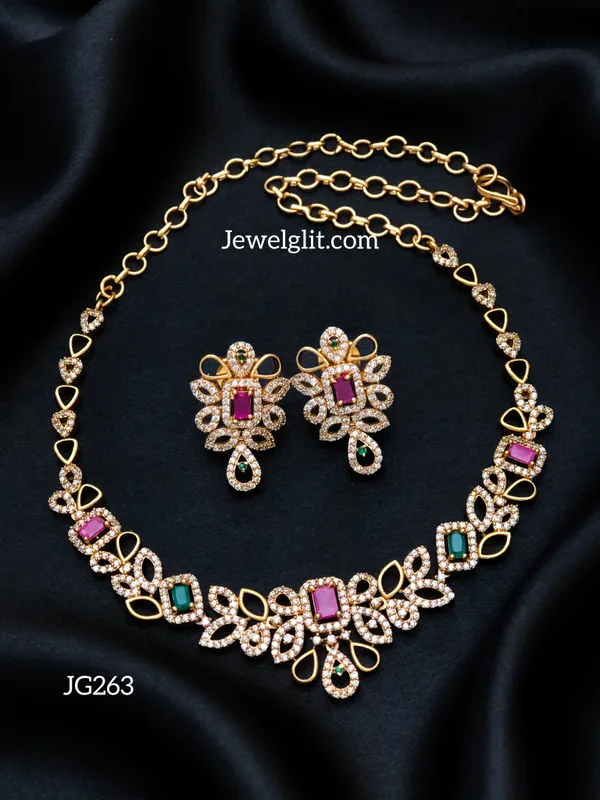Sparkling_AD_Stone_Necklace_With_Earring.