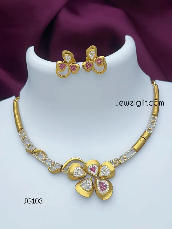 Sparkling_AD_Stone_Necklace_With_Earring.