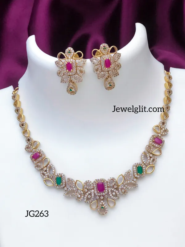 Sparkling_AD_Stone_Necklace_With_Earring.