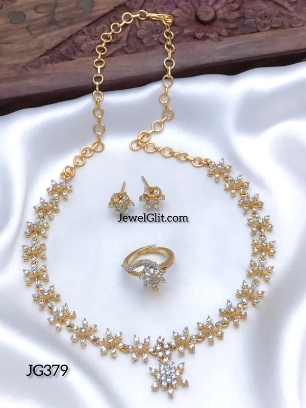 Sparkling_AD_Stone_Necklace_With_Ring