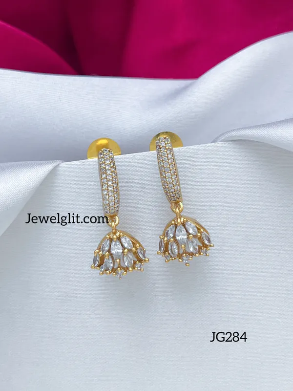 Sparkling_Matte_American_Diamond_Stone_Earring.