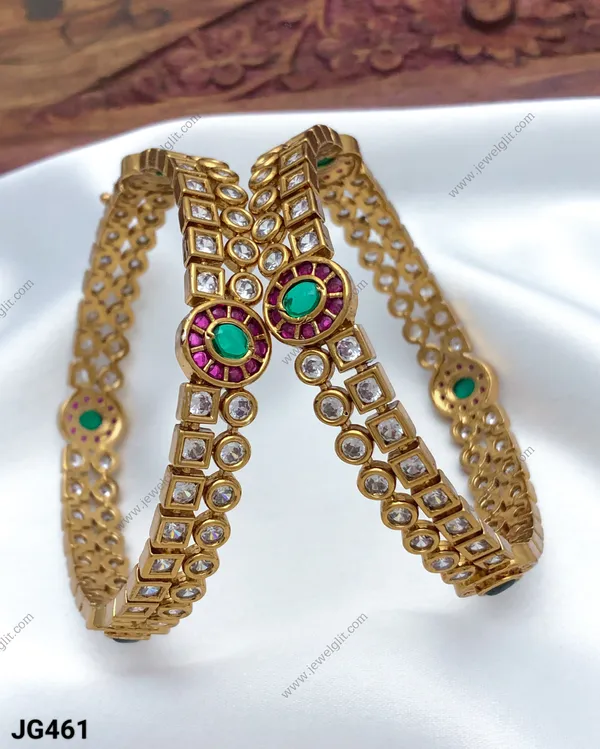 TRADITIONAL_AD_STONE_BANGLE