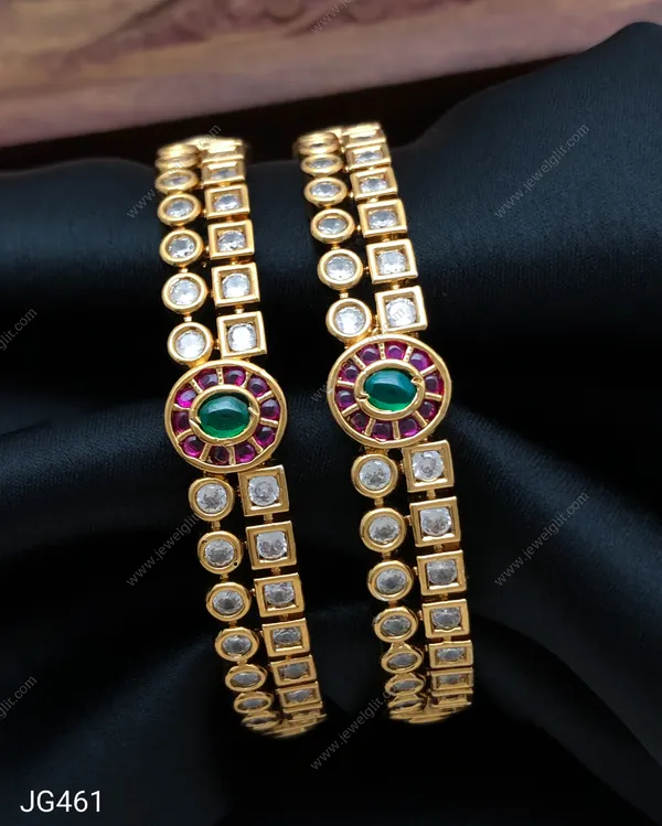 TRADITIONAL_AD_STONE_BANGLE