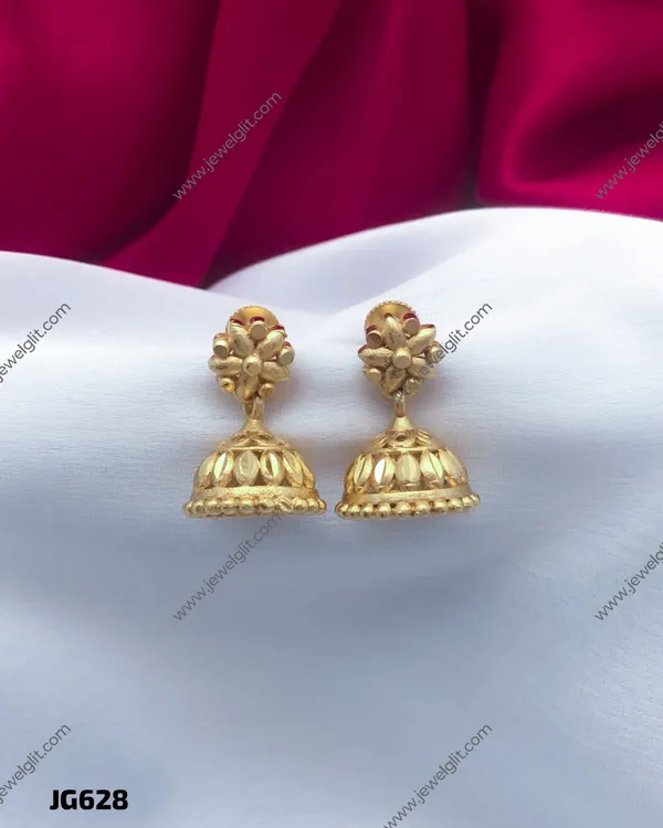 TRADITIONAL_GOLD_LOOK_JHUMKA