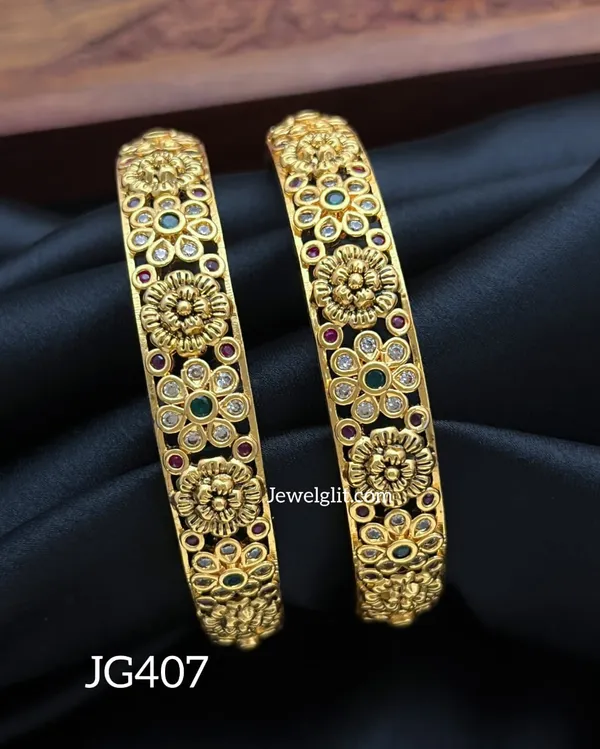 TRADITIONAL__LAKSHMI_BANGLE