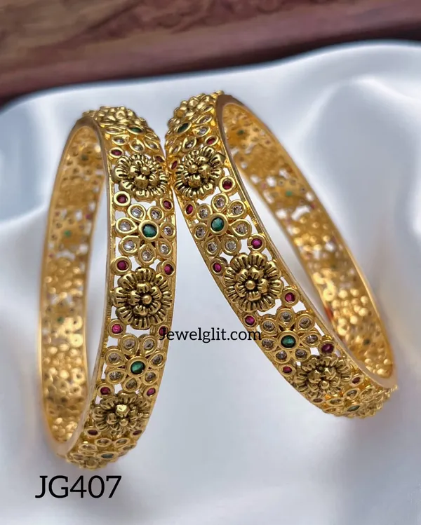 TRADITIONAL__LAKSHMI_BANGLE