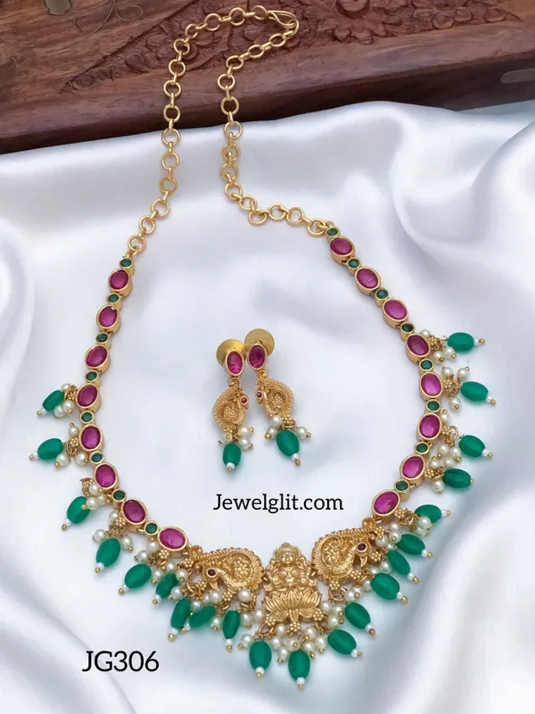 Traditional_AD_Stone_Beads_Necklace_With_Earring
