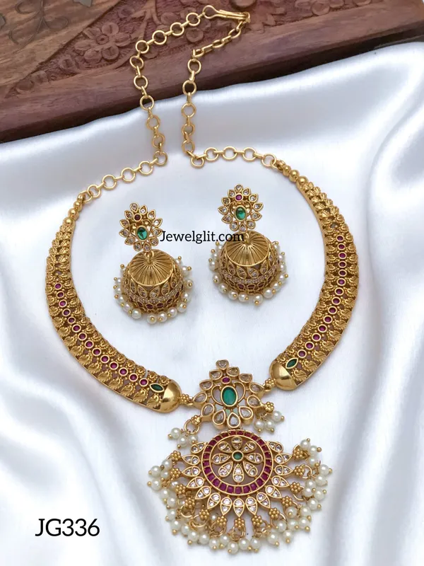 Traditional_AD_Stone_Necklace_With_Earring