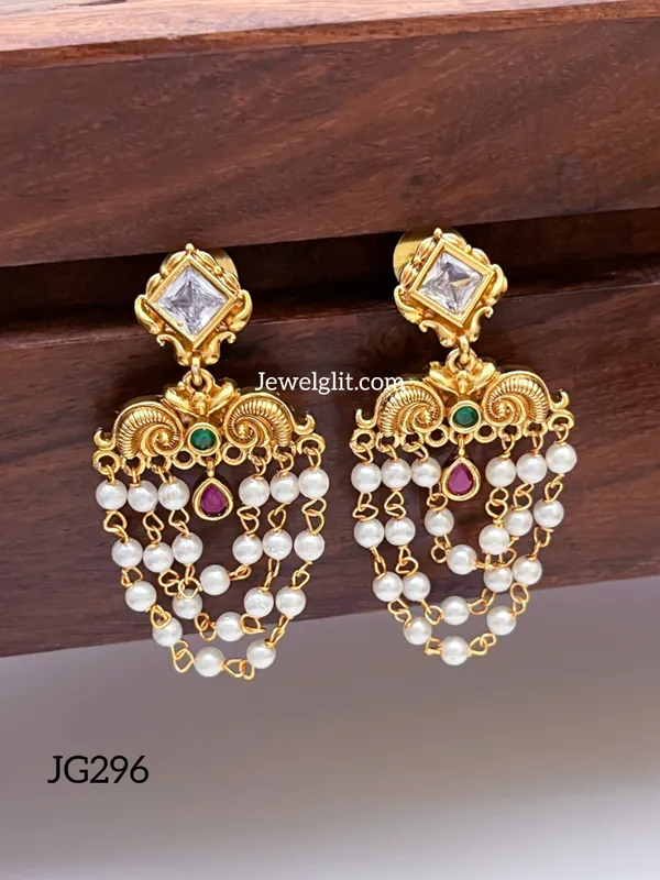 Traditional_AD_Stone_Pearl_Earring