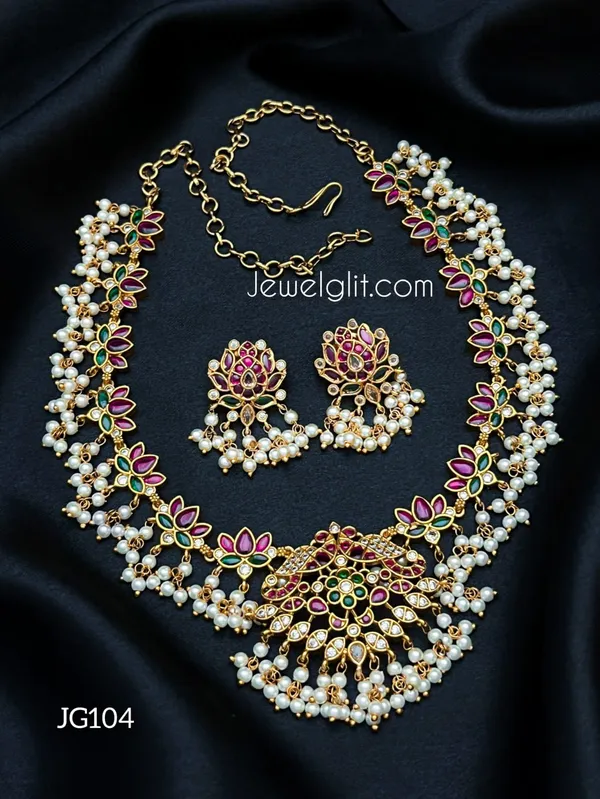 Traditional_Kemp_Stone_Pearl_Necklace_With_Earring