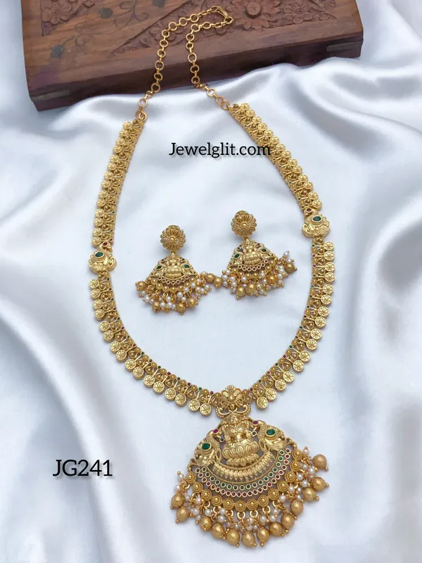 Traditional_Lakshmi_AD_Stone_Long_Haram_With_Earring.