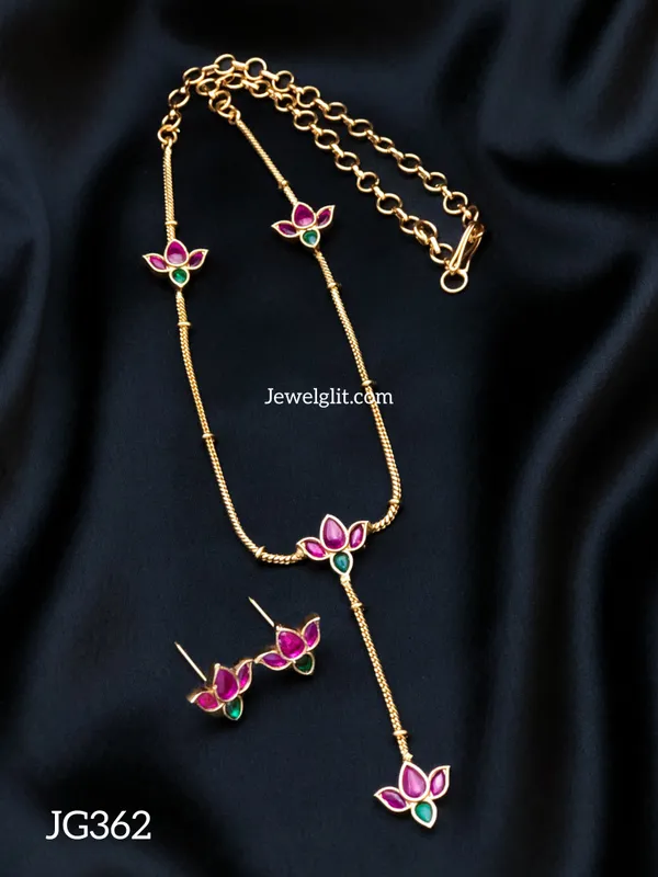 Unique_Lotus_Necklace_With_Earring.