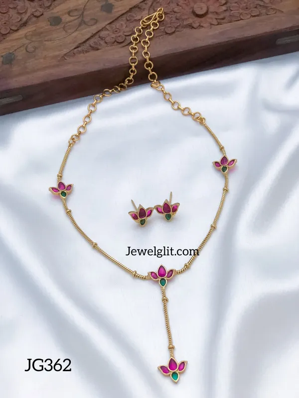 Unique_Lotus_Necklace_With_Earring.