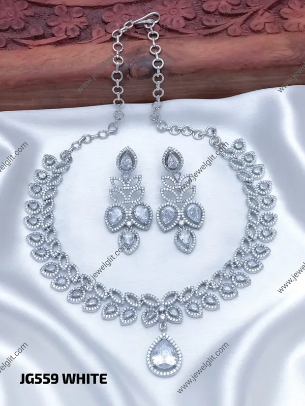 PREMIUM_SILVER_AD_STONE_NECKLACE_WITH_EARRING