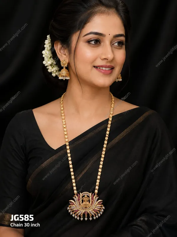 ROYAL_LATUS_LAK_PENDENT_AND_OVAL_CHAIN