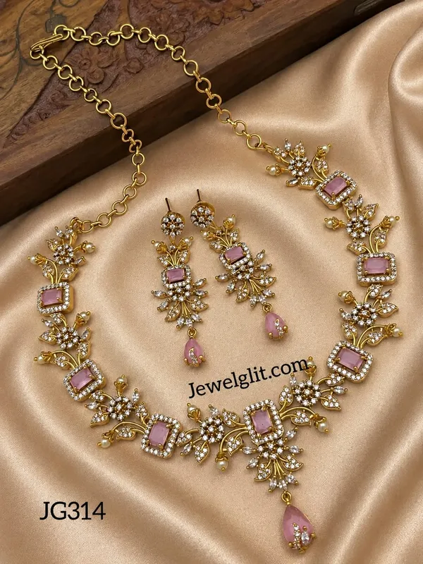 Sparkling_AD_Stone_Necklace_With_Earring.
