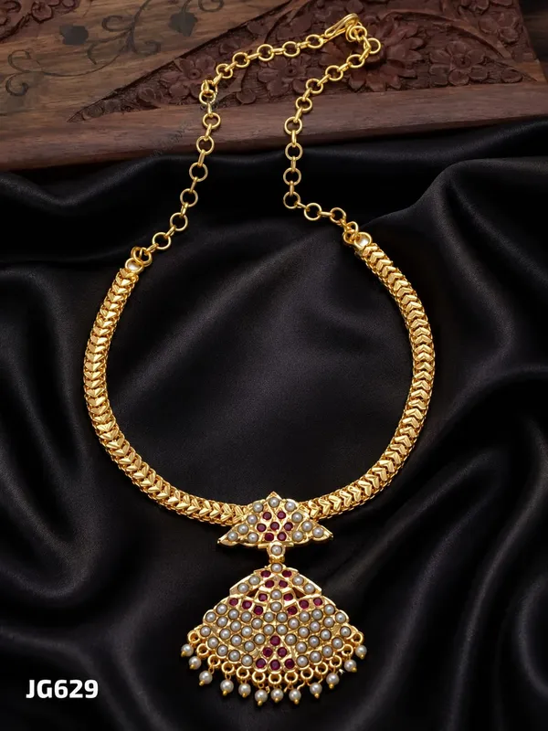 Elegant_Impon_Attigai_Traditional_Choker_Necklace