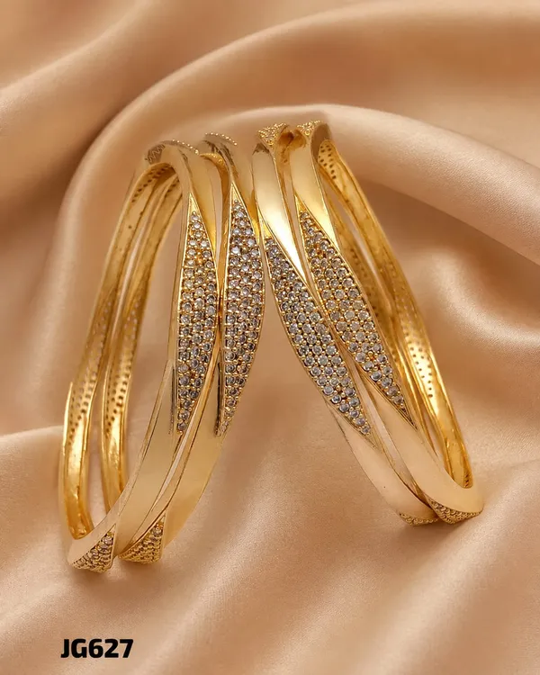 Elegant_Micro_Plated_American_Diamond_Bangles