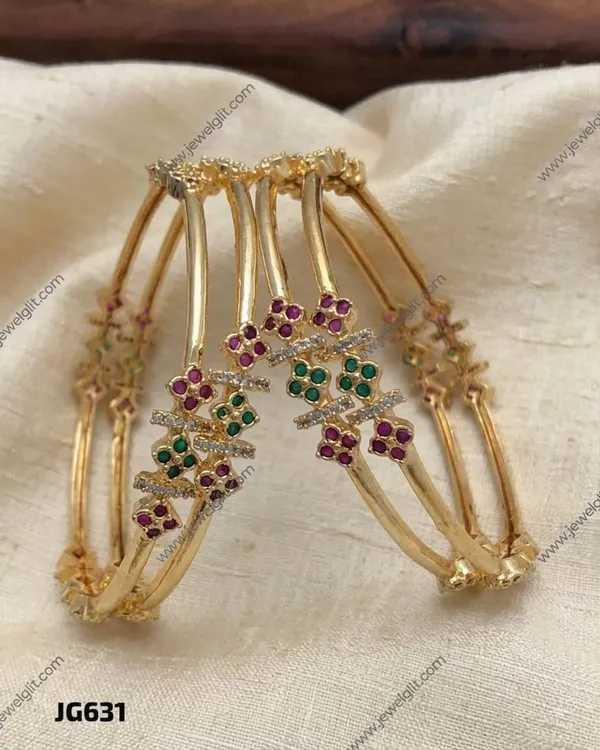 Stylish_4_Stone_Micro_Plated_Bangle