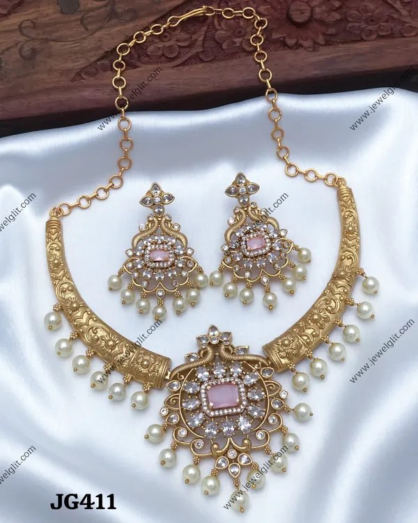 Sparkling_AD_Stone_Necklace_With_Earring