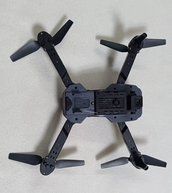 Black_Foldable_Hd_Camera_Drone_With_Flying_Time_About_27-30_Minutes