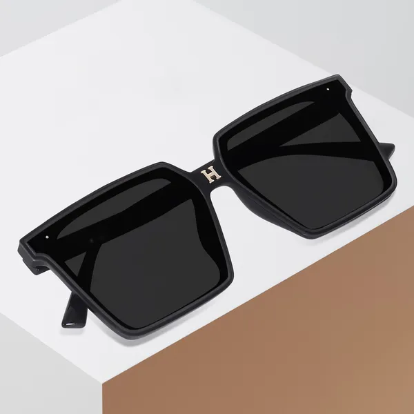 Black_Oversized_Flat_Lenses_UV_Protected_Sunglasses_for_Women/Girls_(58033B)