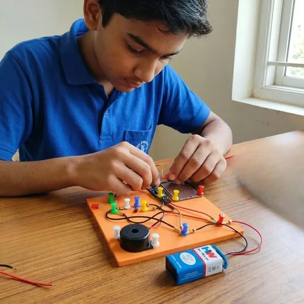 DIY_3-in-1_Fire_Alarm,_Rain_Alarm_and_Intruder_Detection_Security_System_Science_Project_Working_Model_Kit_for_Students_STEM_Educational_Electronics_Experiment_with_Sensors_Buzzer_and_LED