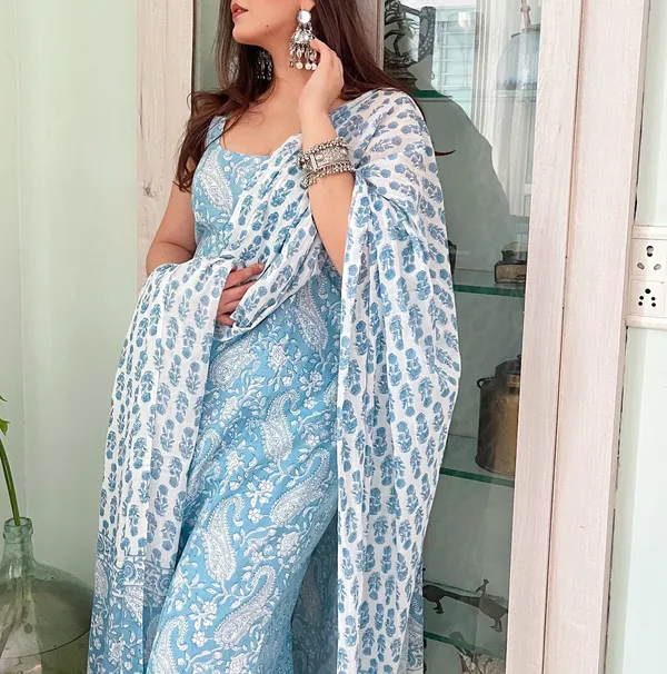 Primium_Cotton_Kurti_With_Pant_And_Dupatta