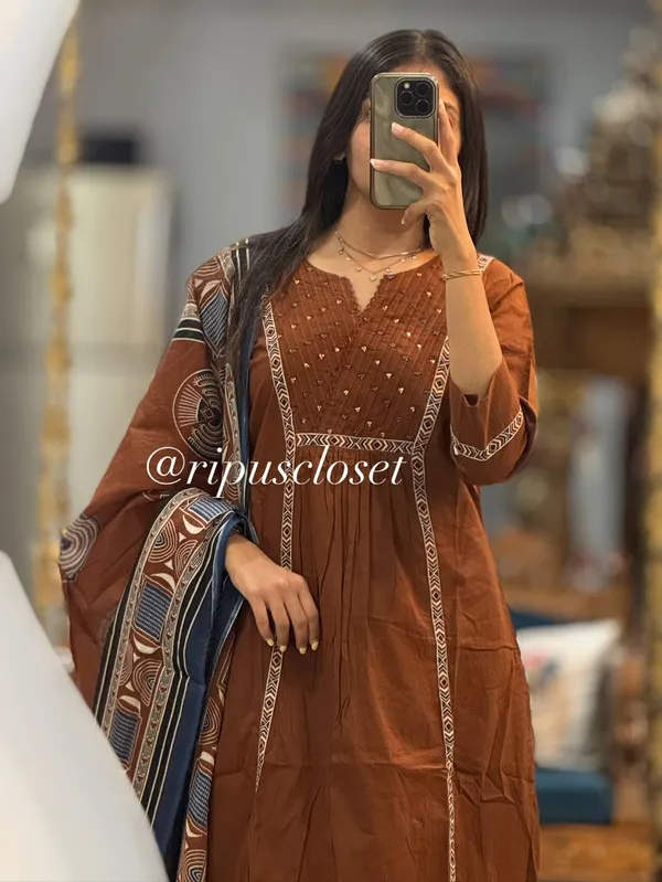 Brown_Cotton_Embroidered_Kurti_With_Pant_Set_For_Women