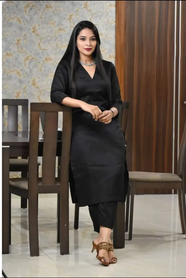 Black_Rayon_Solid_Kurti_With_Pant